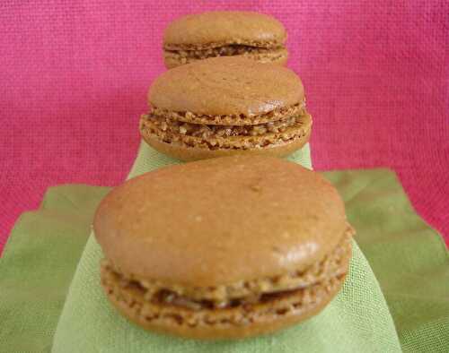 P'tits macarons sésame/café: en progrès!