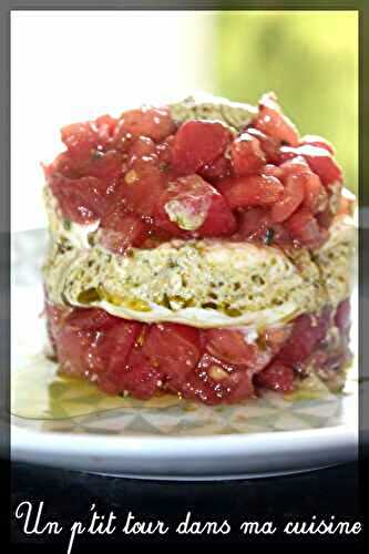 P'tit tartare de tomates, mozzarella et pesto en mille-feuille