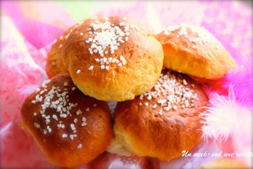 Briochettes au yaourt et aux mûres fraiches…