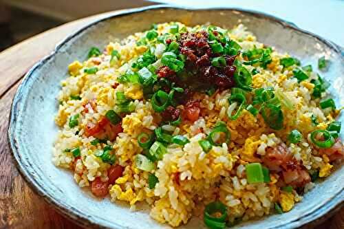 Riz chauffé au rougail croustillant