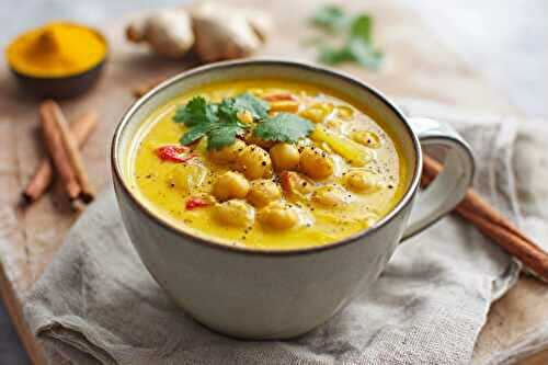 Curry de pois chiches au curcuma mijoté