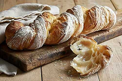 Pain torsadé croustillant
