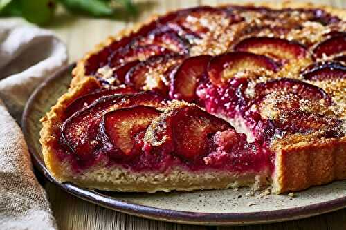 Tarte aux prunes rouges à l'ancienne