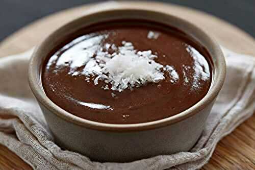 Dessert lait de coco chocolat soyeux