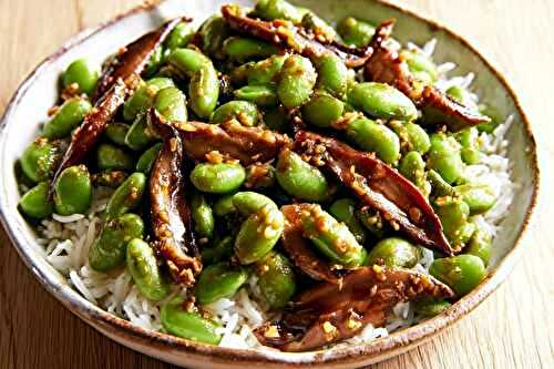 Poêlée d'edamame express au miso et champignons