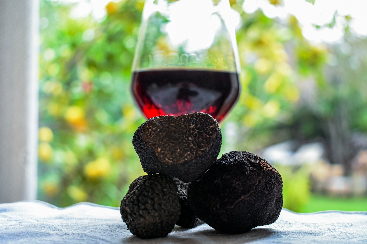 Accord vin et truffe : les bouteilles qui la subliment