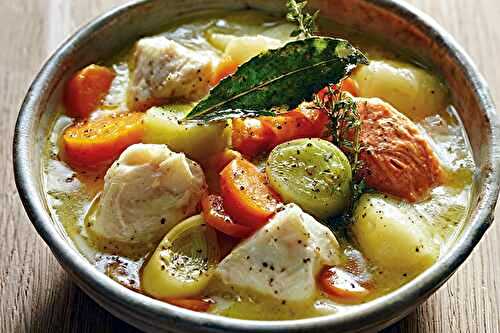 Nage de poisson mijotée aux petits légumes