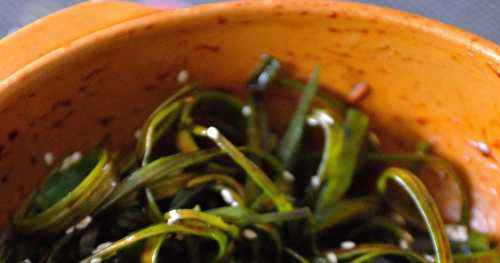 Salade d'oignons verts épicés à la coréenne (Pa muchim)