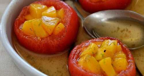 Tomate farcie aux pêches, sirop vanille et citron vert 