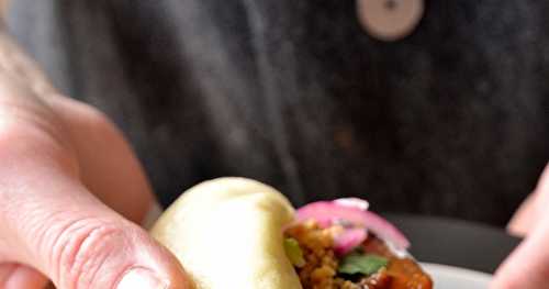 Gua bao, sandwich taïwanais au porc (street food) 