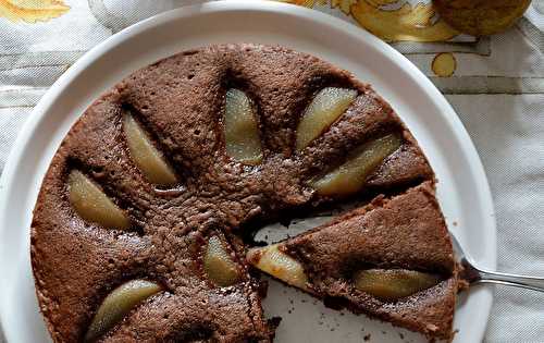 Tarte cake poire-fève tonka, d'après Christophe Felder