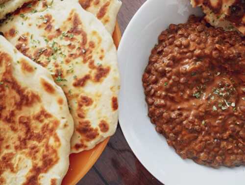 Dhal de lentilles et naan au fromage