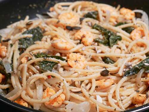 One pot pasta : spaghetti, crevettes, épinard, sauce ail et citron