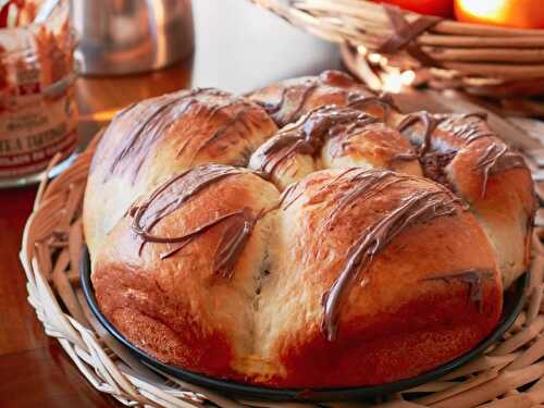 Brioche fourrée à la pâte à tartiner