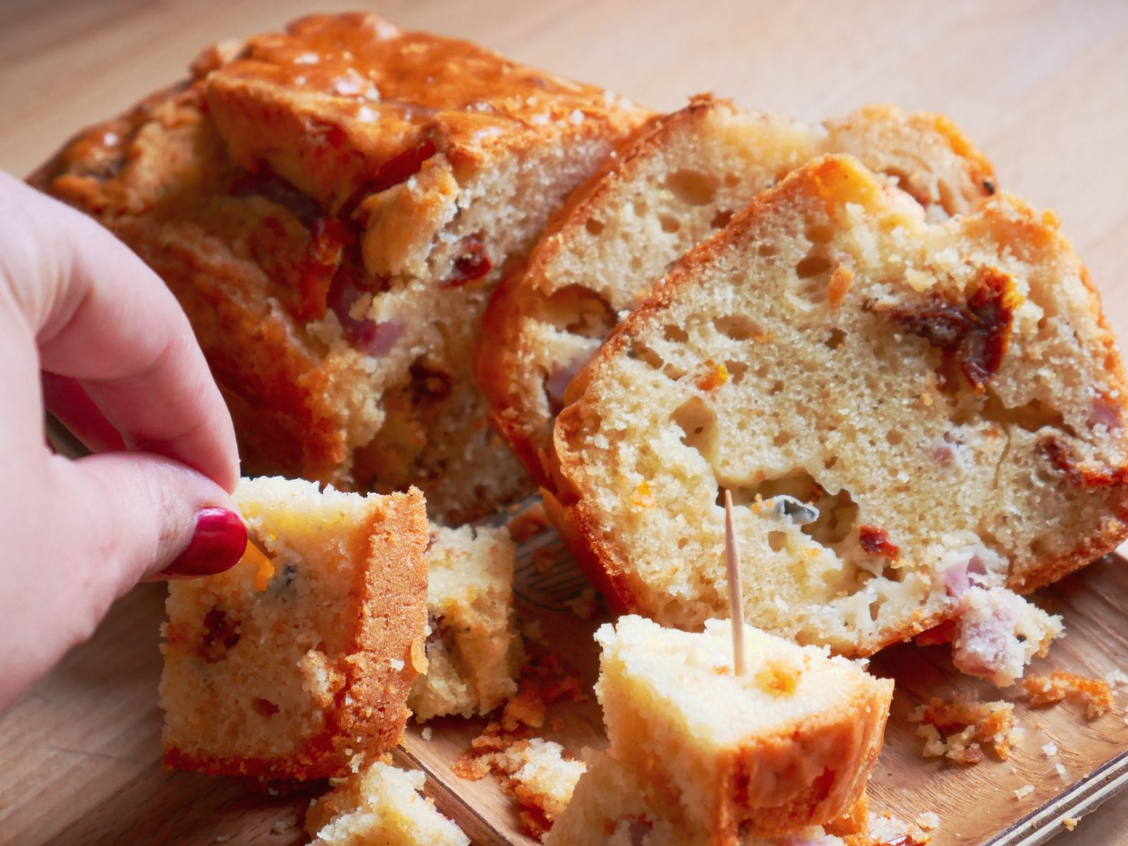 🍞 Cake salé : jambon, tomates séchées et gorgonzola 