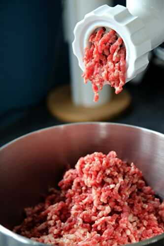 De la viande à l’assiette : qu’y a-t-il dans vos saucisses et hamburgers ? - Une cuillère en bois #lille #gastronomie