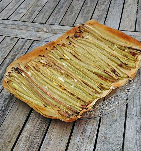 Tarte à la rhubarbe feuille de brick