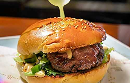 Le restaurant Shake Tree au japon propose des burgers composés que de viande (entre autre) !