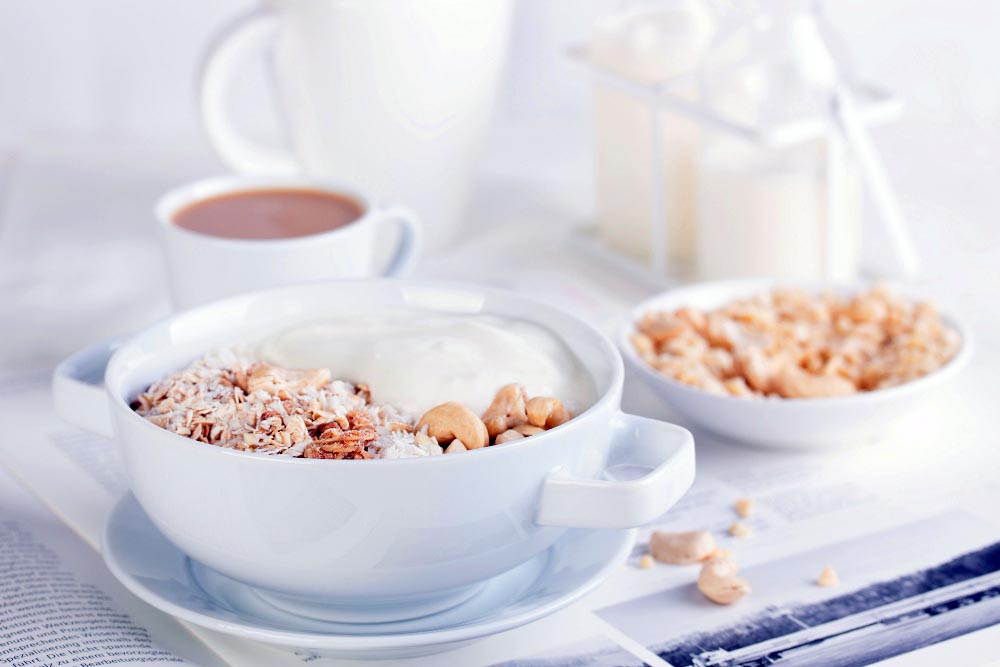 Flocons d’avoine et yaourt pour maigrir : le duo gagnant pour un petit-déjeuner minceur