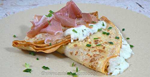 Crêpes au robiola, thym et jambon de parme