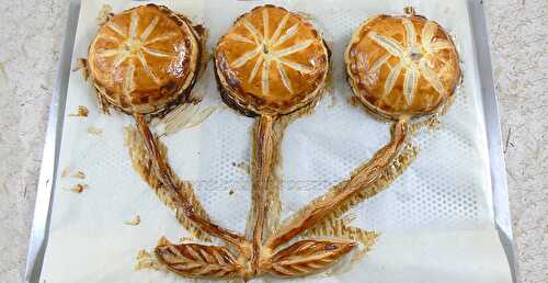 Galette des rois (fleur) à la frangipane et myrtilles