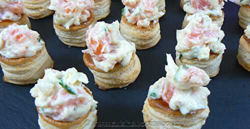 Mini Vol au vent au saumon, ciboulette et mayonnaise