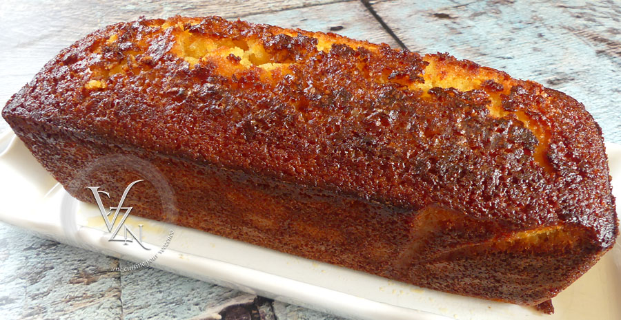 Cake à la semoule, noix de coco et orange