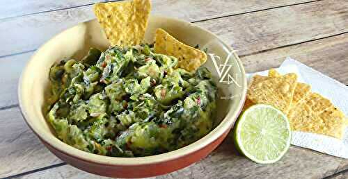 Guacamole de courgettes, coriandre et lime