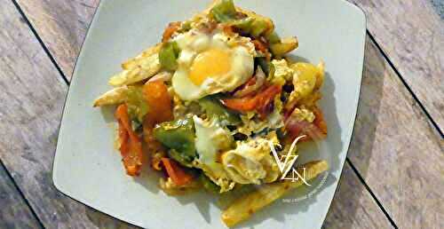 Chakchouka aux œufs et frites