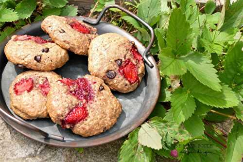 Biscuits au beurre d’amandes, fraises et flocons d’avoine (sans lactose)