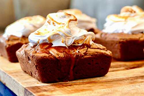 Brownies au caramel à la fleur de sel et à la guimauve