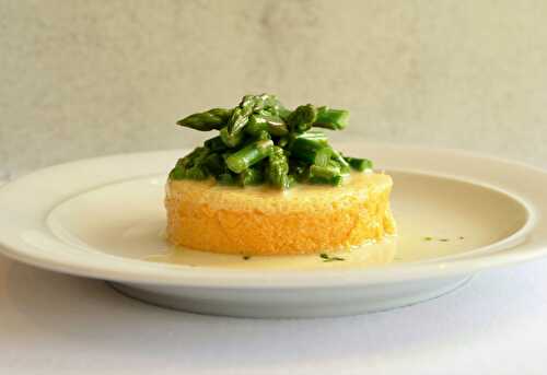 Flans de courge avec salade d’asperge à l’orange