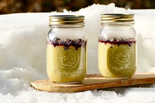 Muesli au matcha, noix de cajou et banane
