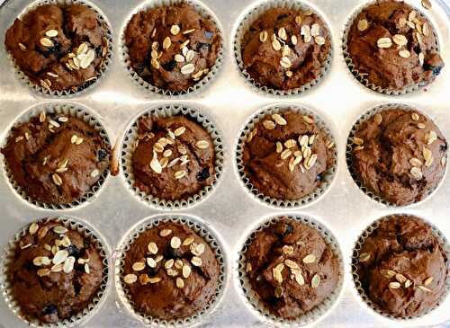 Muffins aux bleuets (myrtilles), chocolat et avocat