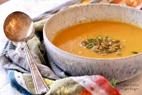 Potage à la citrouille rôtie, aux épices et au lait de coco