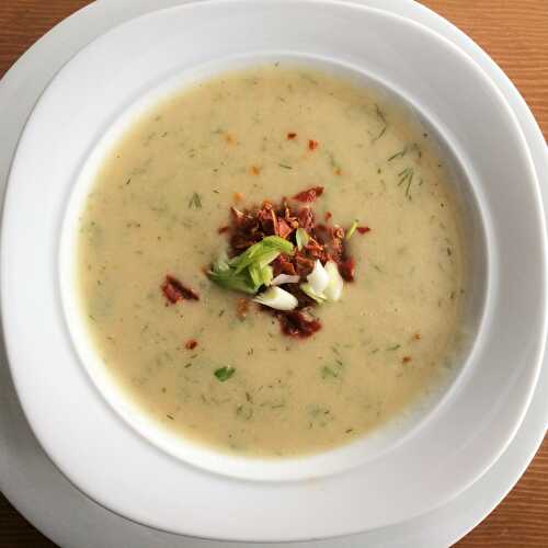 Potage de pommes de terre et de fromage pour se remplir la panse