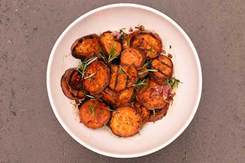 Salade de patate douce grillée avec bacon