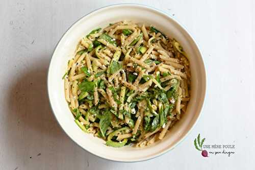 Salade de pâtes, de courgette et concombre