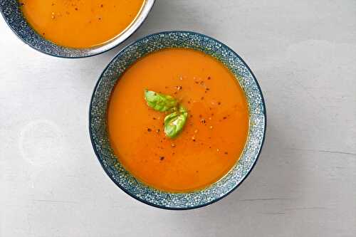 Velouté de courge, de carotte et de patate douce