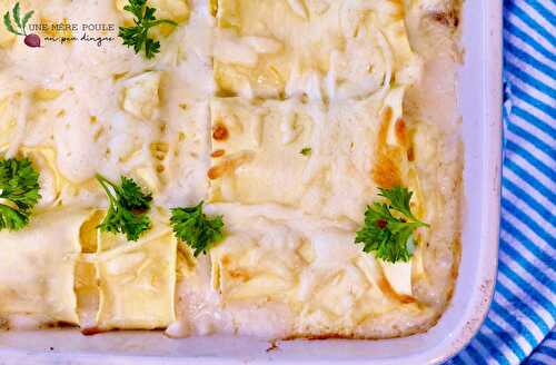 Rouleaux de lasagne farcis à la ricotta et  courge, béchamel aux champignons séchés