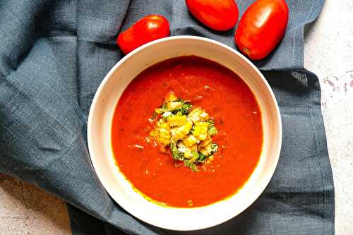 Potage aux poivrons, tomates et maïs