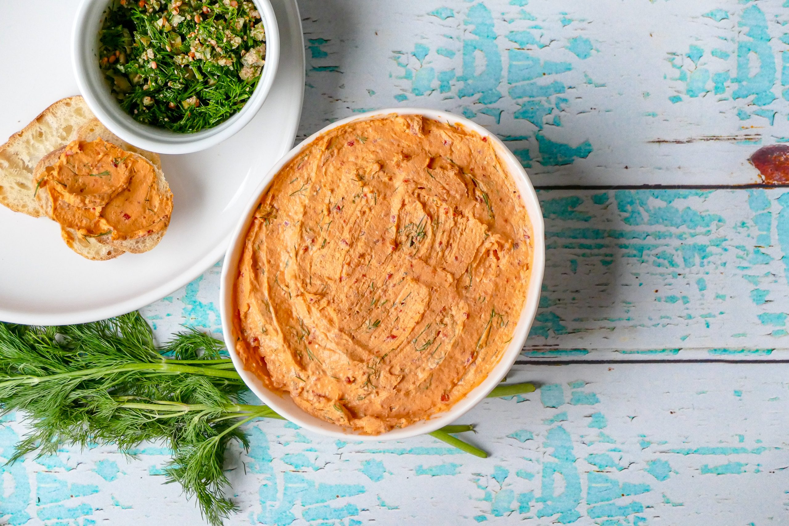 Tartinade au saumon fumé et aux poivrons grillés avec sa gremolata