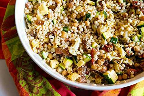 Salade de coucous israéliens au chou-fleur rôti et aux pois chiches