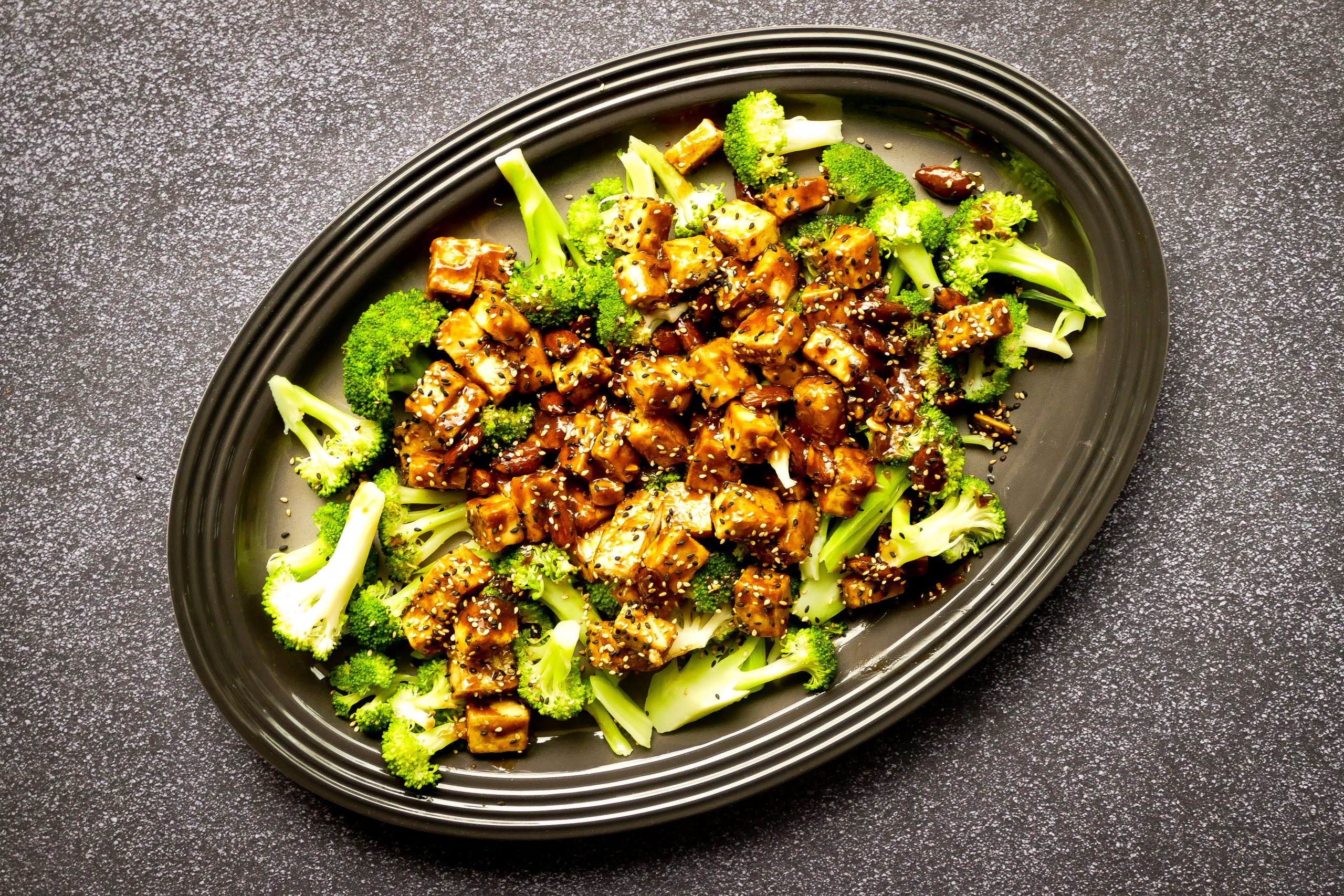 Tofu sauté au brocoli et à l’érable