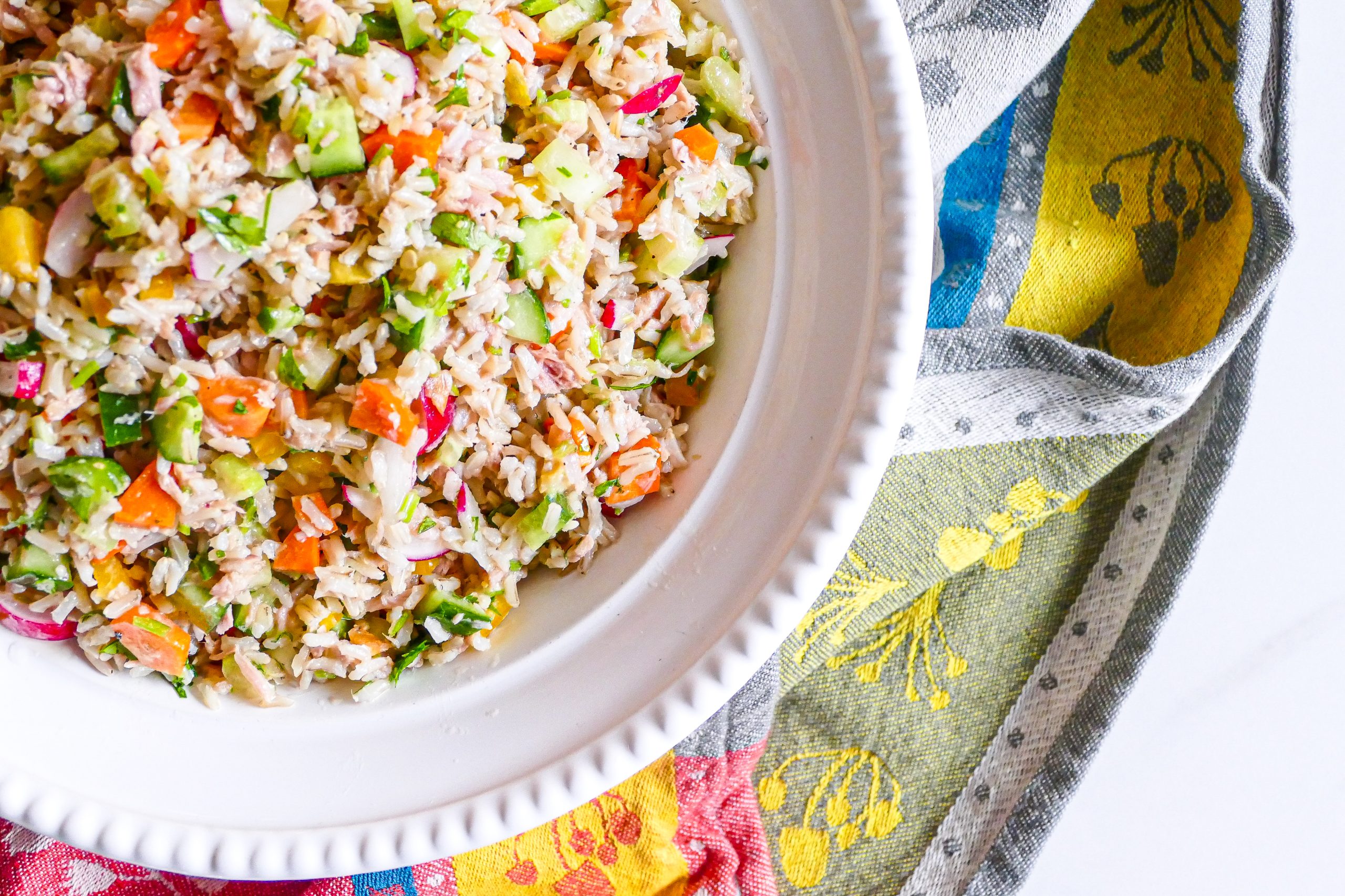 Salade de riz au thon, vinaigrette citronnée au sirop d’érable
