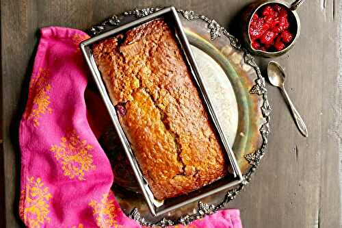 Pain aux bananes, framboises et flocons d’avoine sans lactose