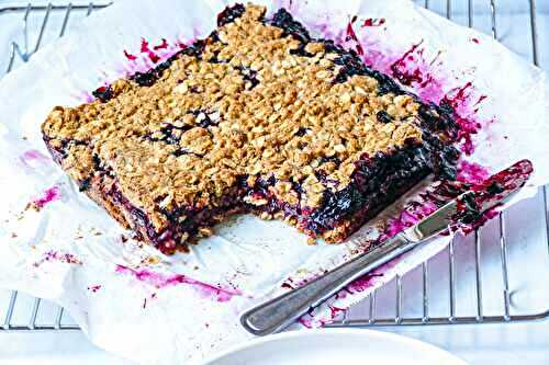 Carrés aux framboises et aux camerises sans gluten