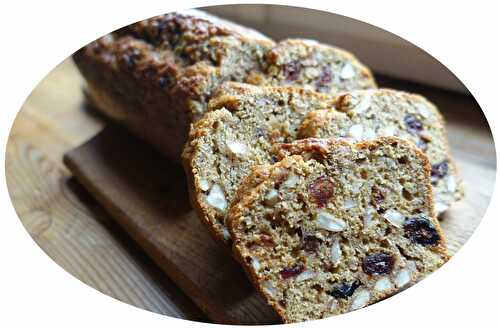 Cake aux amandes, cranberries & raisins secs