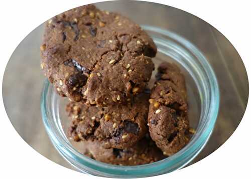 Cookies tout chocolat, kasha, & sésame grillé - IG Bas - Une Renarde aux fourneaux
