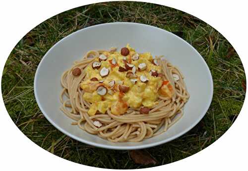 Spaghettis complètes aux légumes d'hiver, crème de coco & noisettes